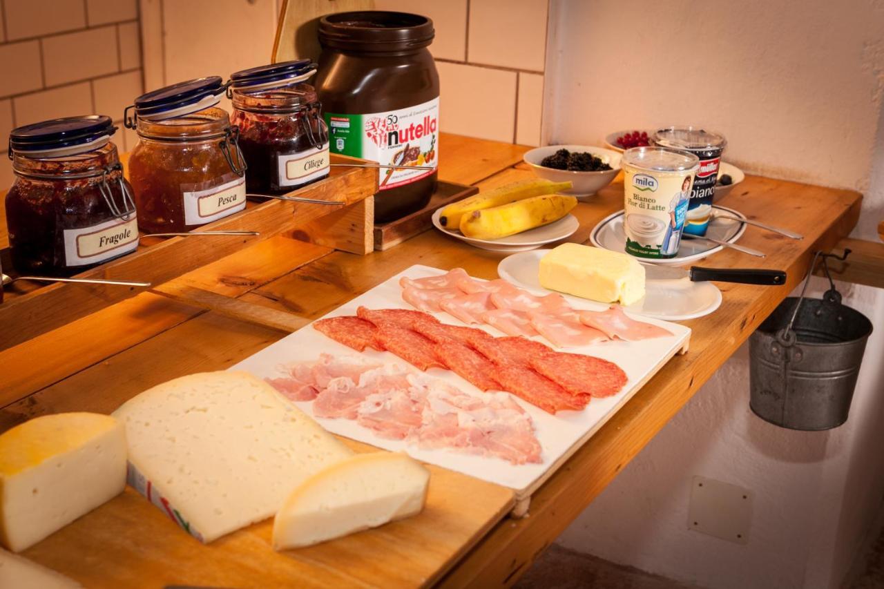 라찌제 La Tinassara B&B 외부 사진